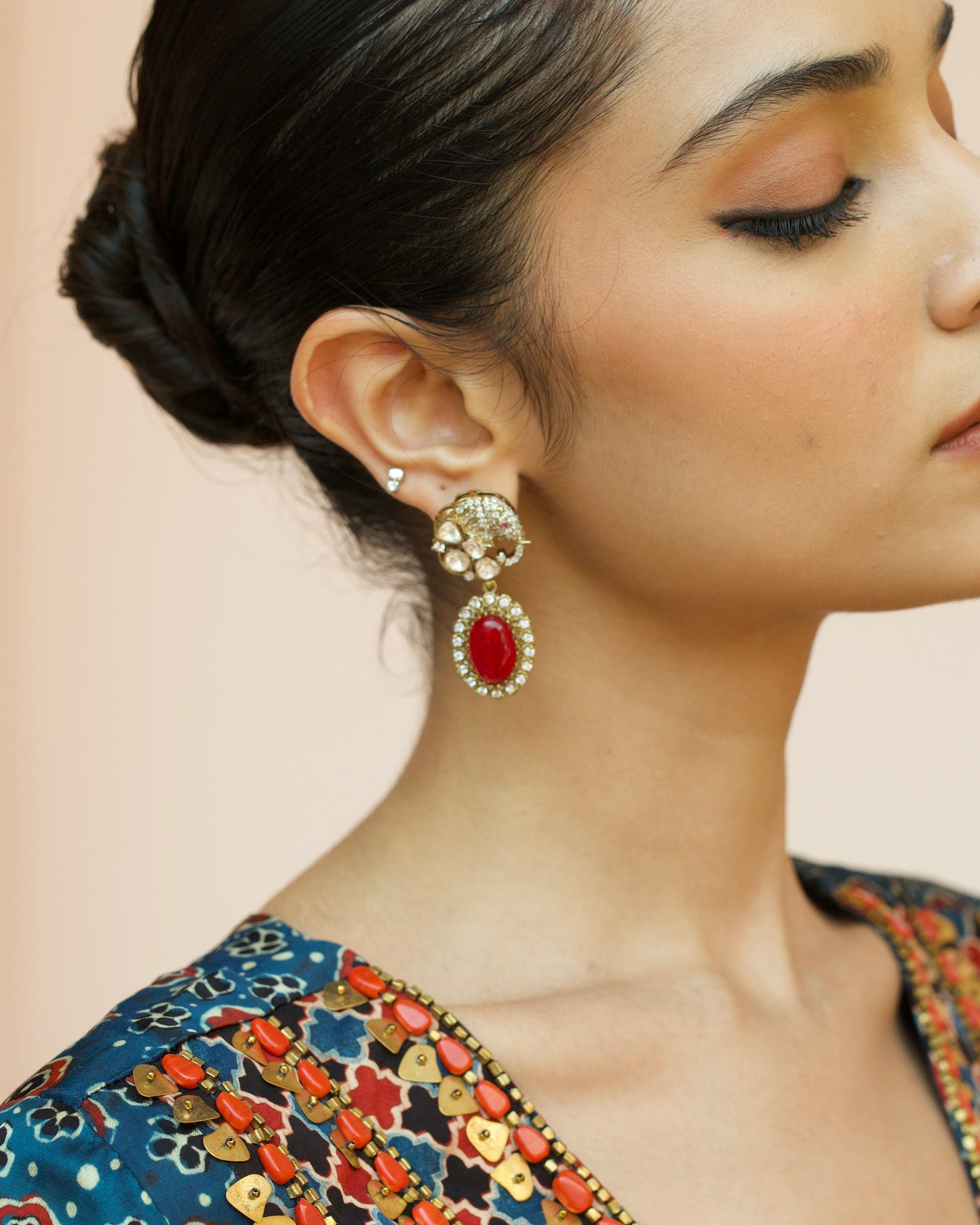 Tripti Oval ruby Agate Stone