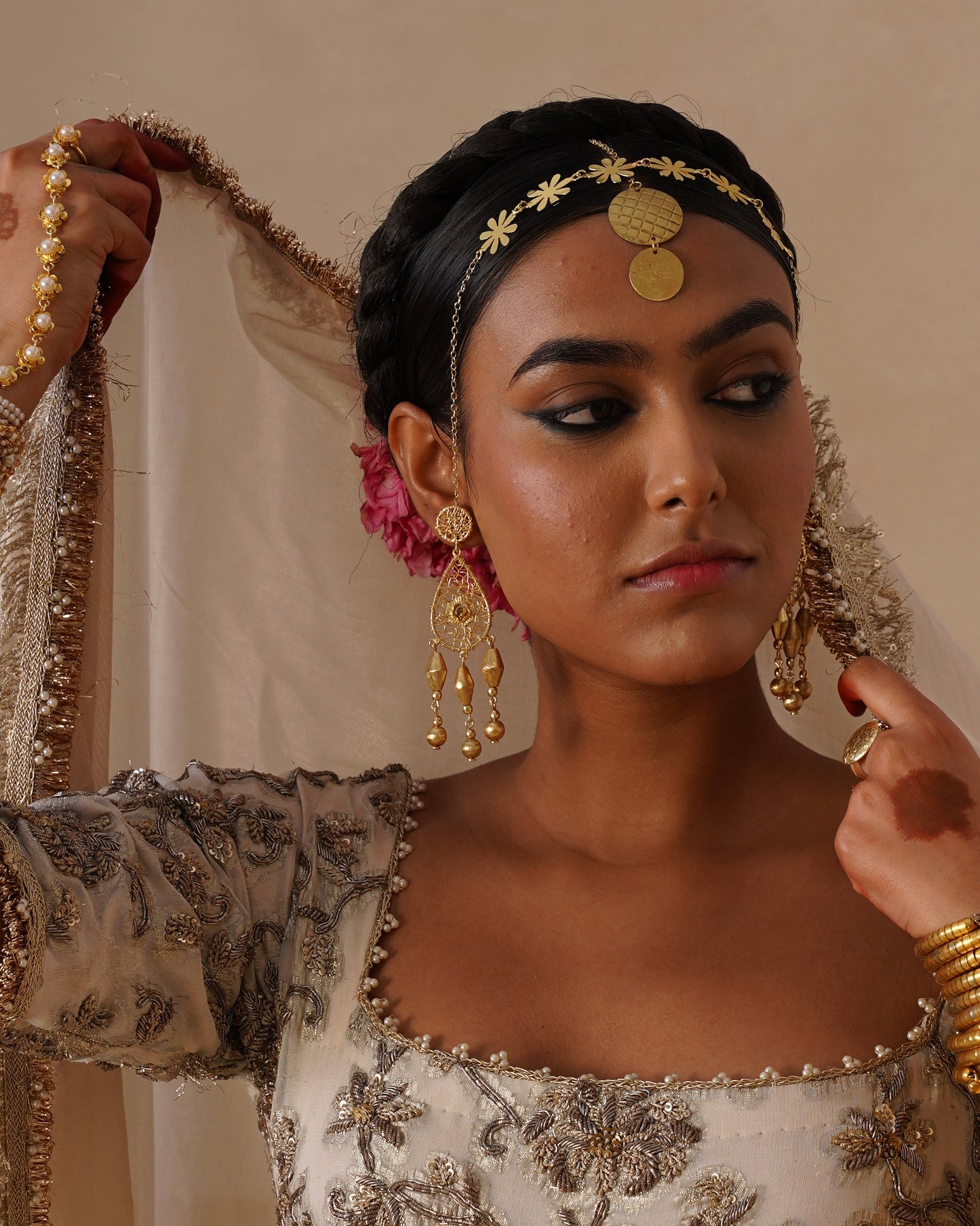 Saanjh – Santhal Floral Earrings