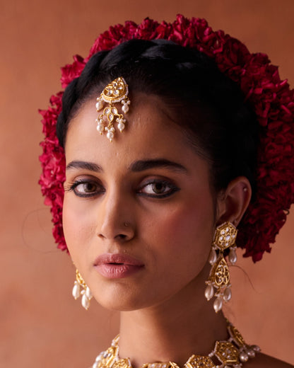 Midha white kundan chand necklace set