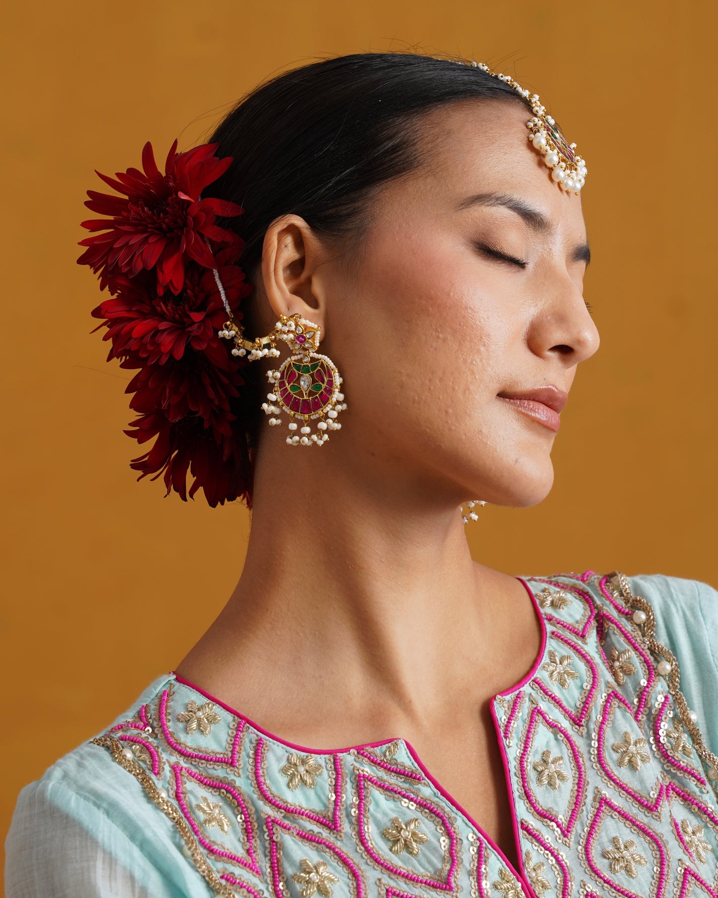 Amaara pink and green pachi kundan maang tikka set