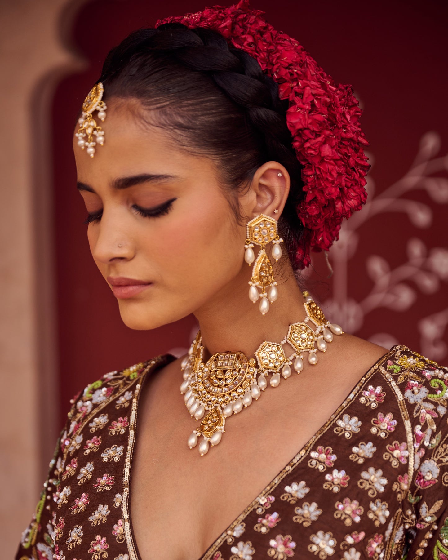 Midha white kundan chand necklace set