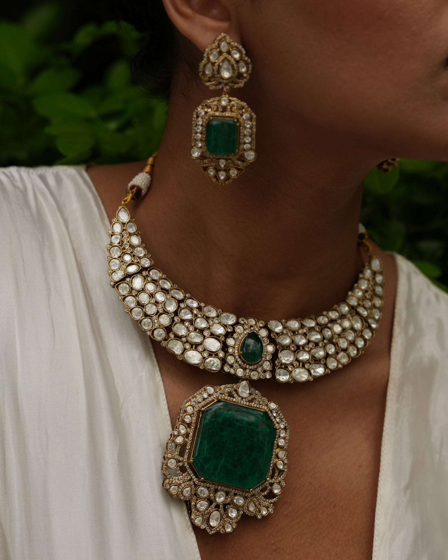 Ratna Rani Emerald Polki Choker