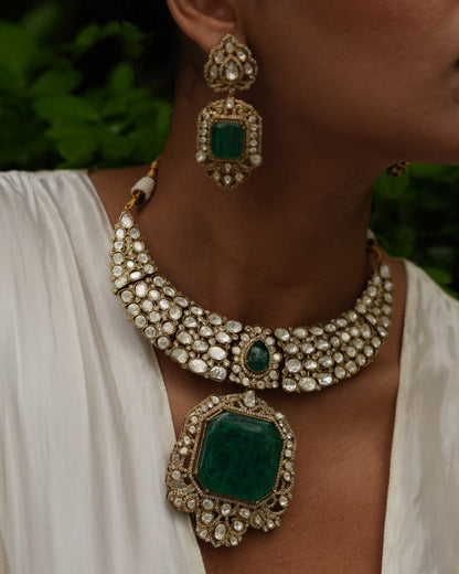 Ratna Rani Emerald Polki Choker