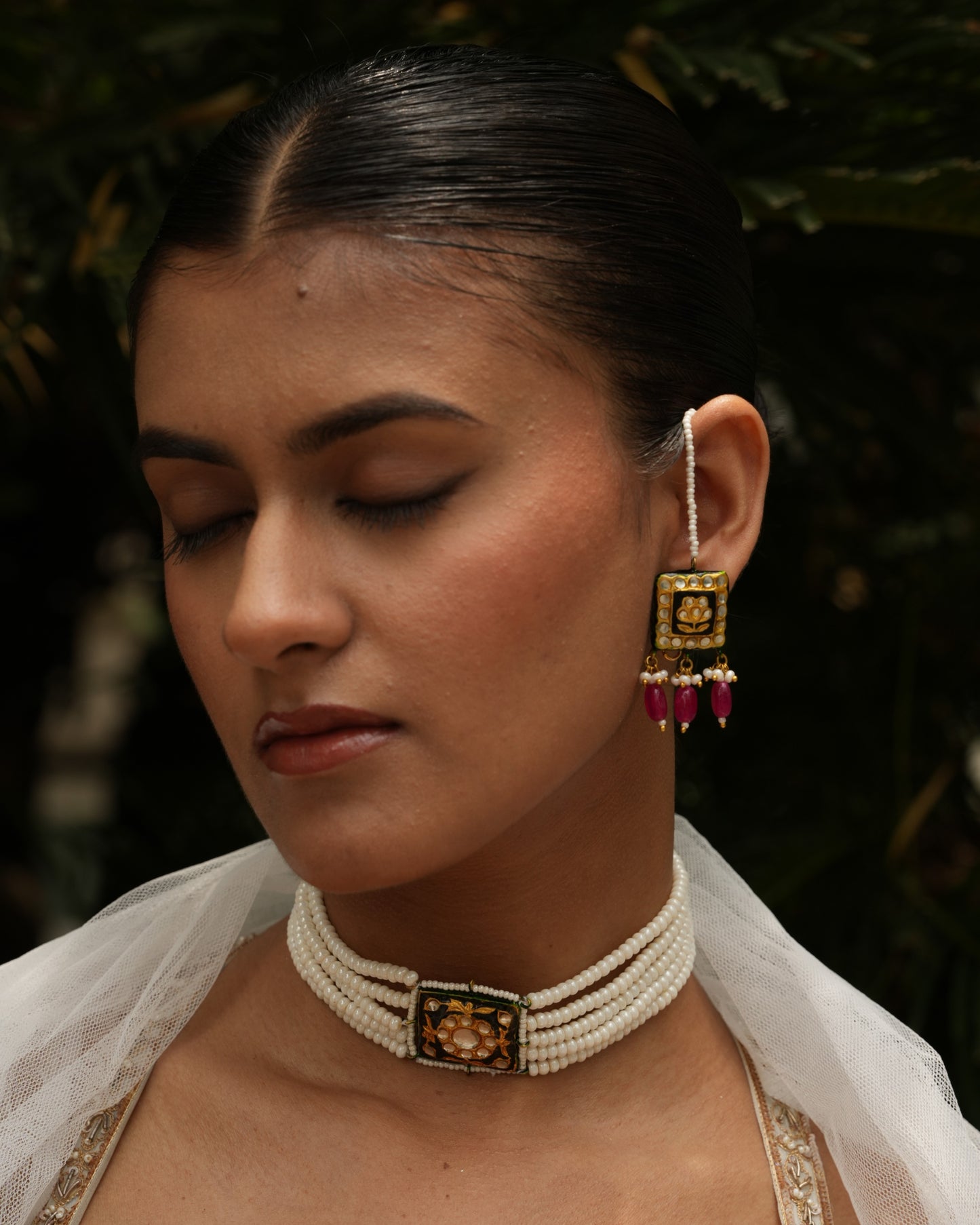Hoor black meenakari kundan choker set