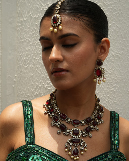 Chandrakala Ruby Moissanite Haar